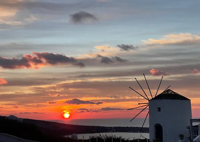 Sunset Queen In Oia